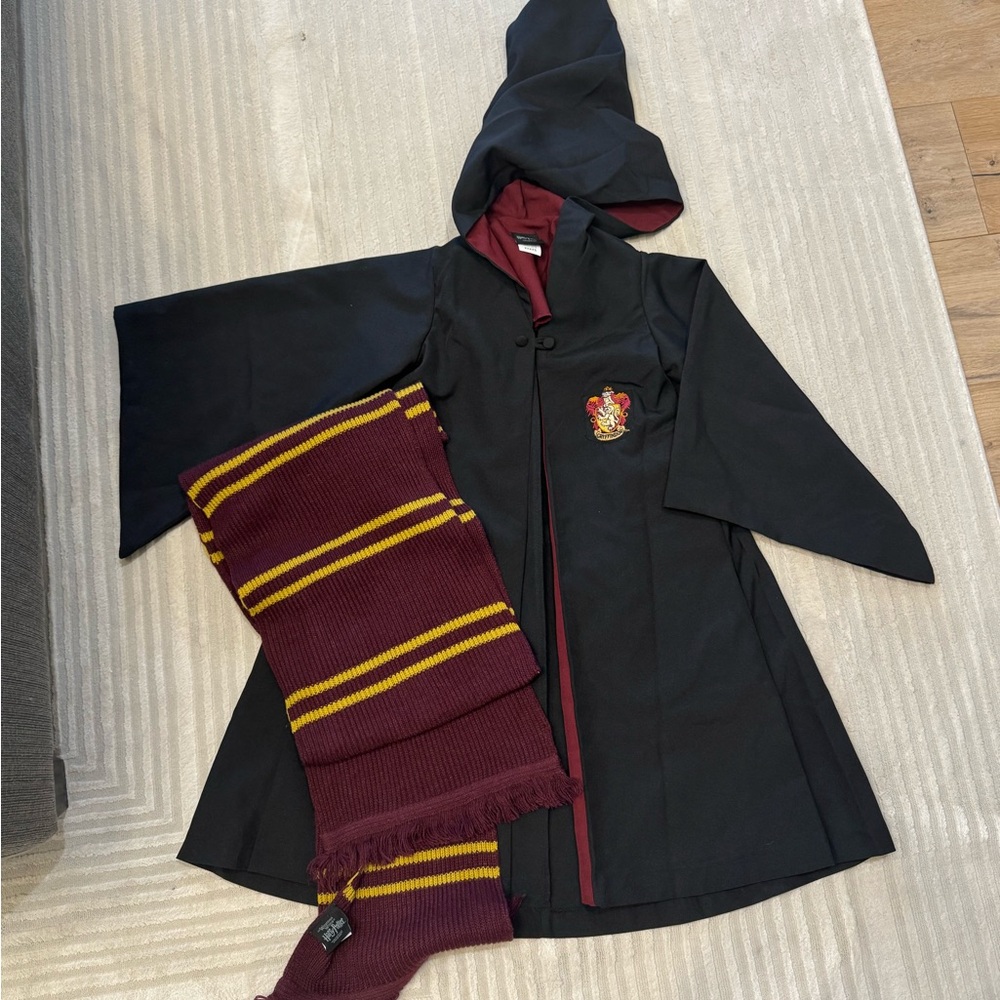 Warner Bros. Black and Maroon Wizarding Cloak
